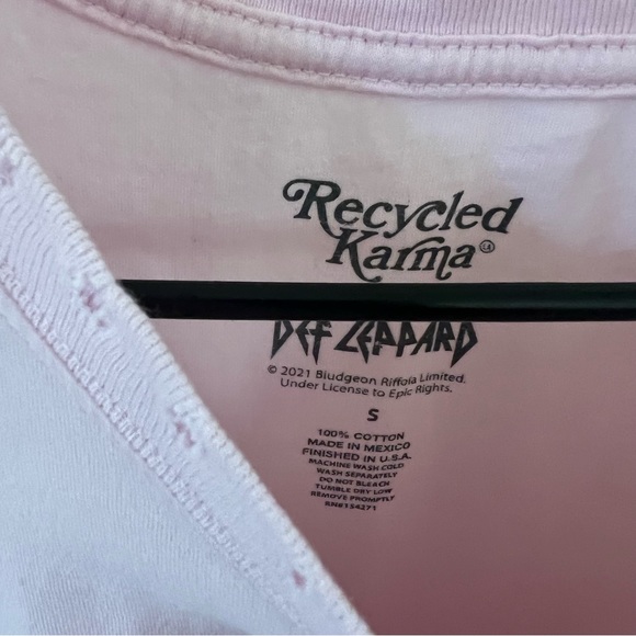 Pink Retro Graphic Tee - Picture 2 of 6